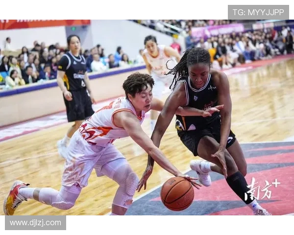 广东女篮大胜辽宁队乘势待发十五日晚强势冲击总冠军荣耀宝座之战 广东女篮大胜辽宁队乘势待发十五日晚强势冲击总冠军荣耀宝座之战