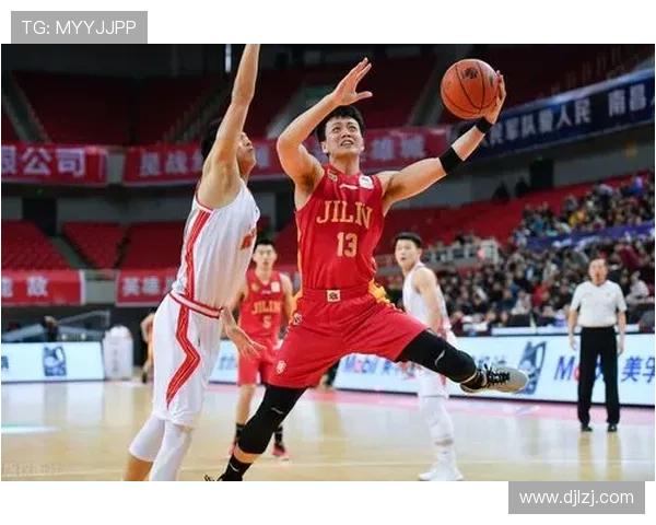 刘星宇：孙铭徽引领快速转换攻防 提升得分效率助力球队胜利